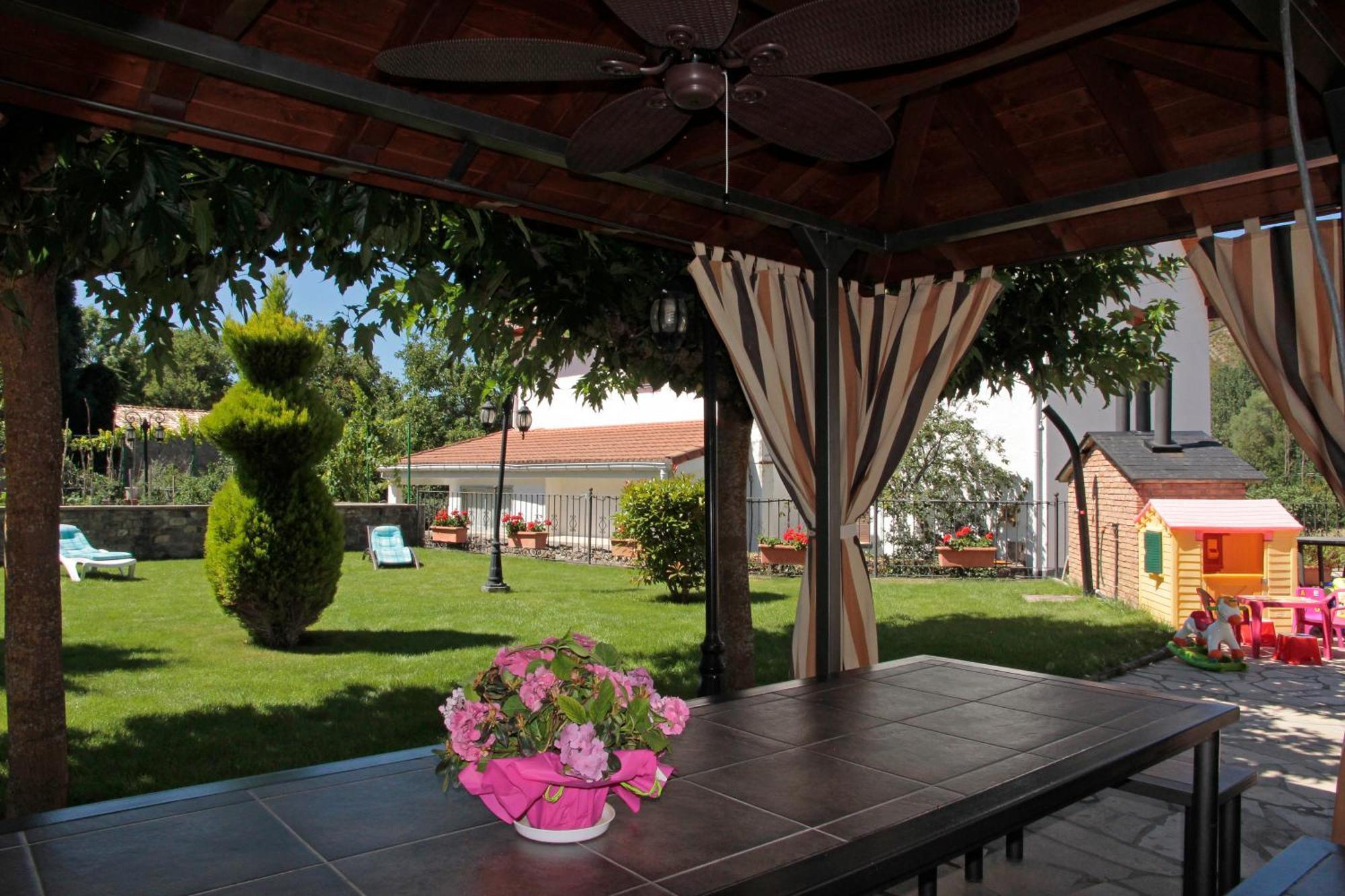 Casa Rural Juliana Ustes Екстер'єр фото